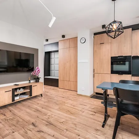 Lukowska 5 By Homeprime